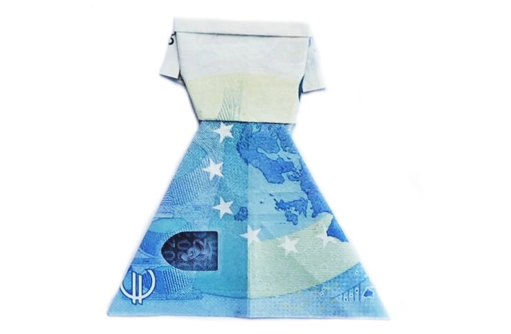 Šaty nevesty poskladané z origami bankovky vo fotorámiku
